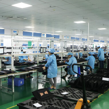 Breakthrough in Multi-Screen Technology: Company Unveils Enhanced Rotating Triple Screen in August 2025